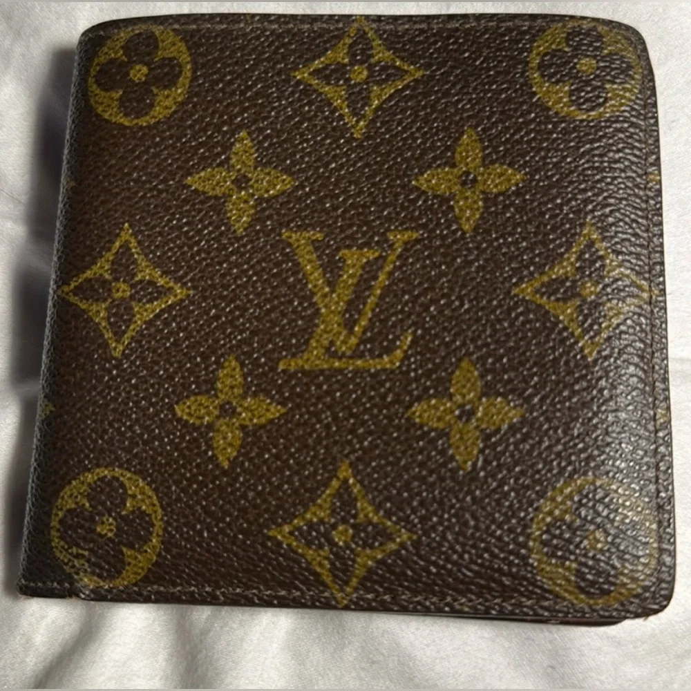 Louis Vuitton Men’s Dark Brown Monogram Wallet